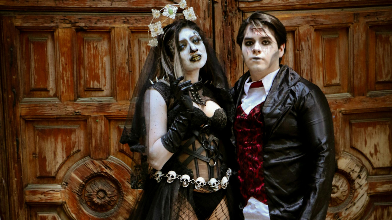 Cute Matching Halloween Costumes for Couples