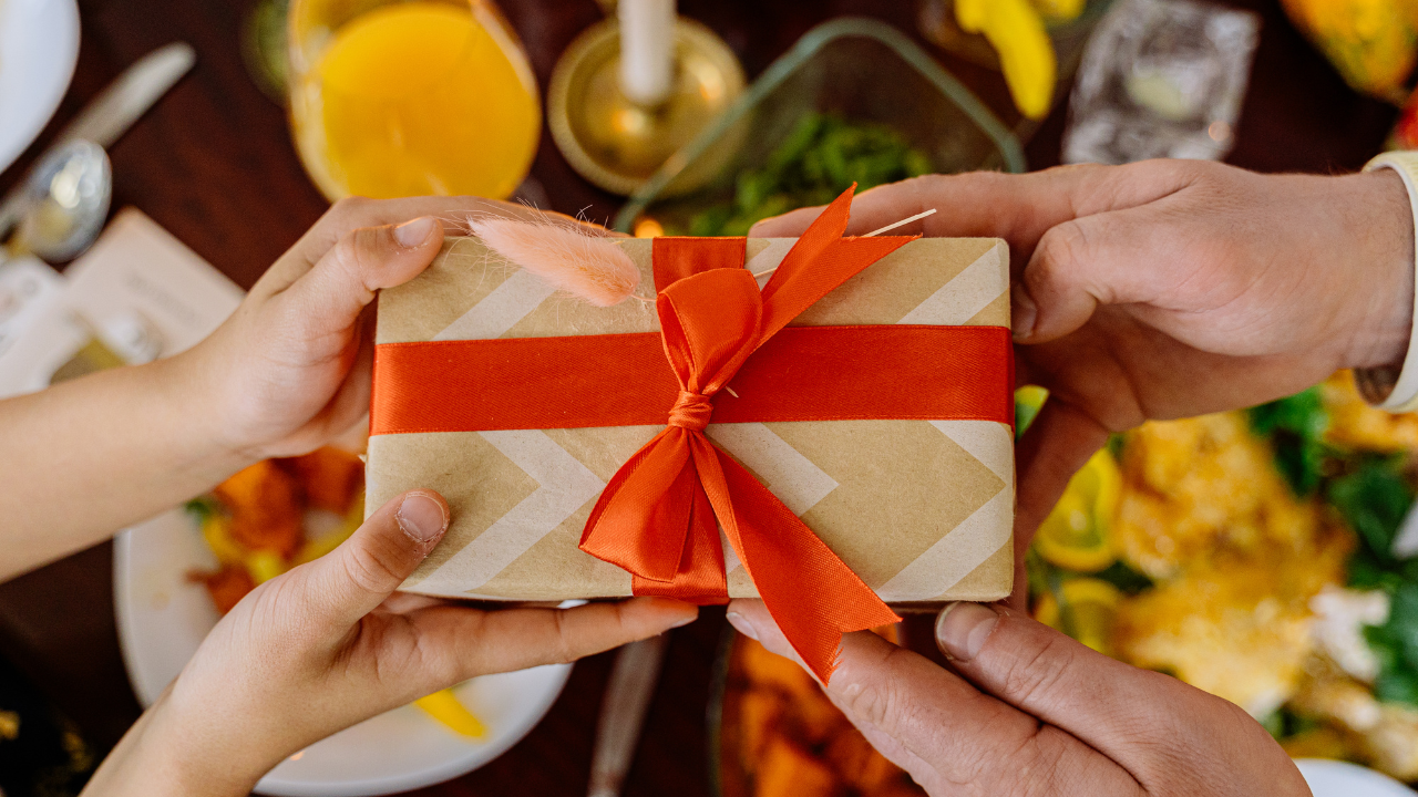 Thanksgiving Gifts Ideas for Coworkers